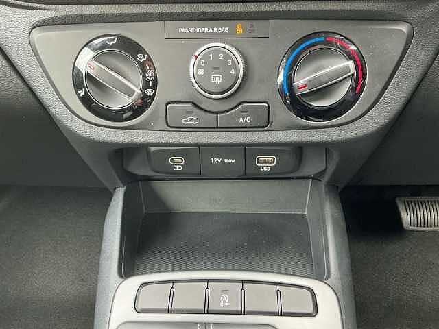 Hyundai i10 1.0 [63] Advance 5dr Auto [Nav]