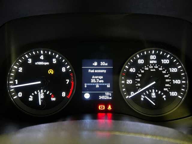 Hyundai TUCSON 1.6 GDi SE Nav 5dr 2WD White