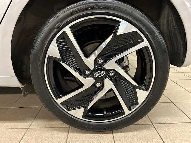 Hyundai i10 1.0 [63] Premium 5dr Auto [Nav]