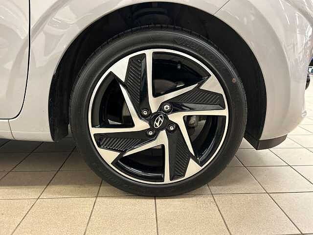 Hyundai i10 1.0 [63] Premium 5dr Auto [Nav]