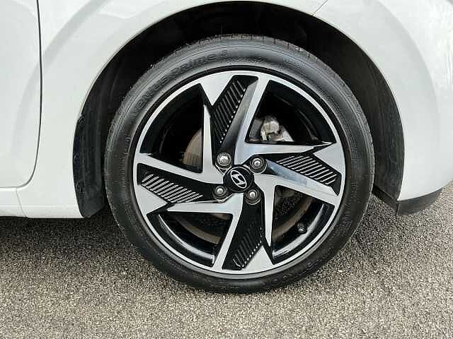 Hyundai i10 1.0 [63] Premium 5dr Auto [Nav]