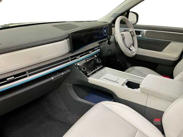 Hyundai Santa Fe 1.6 TGDi Plug-in Hybrid Ultimate 5dr 4WD Auto