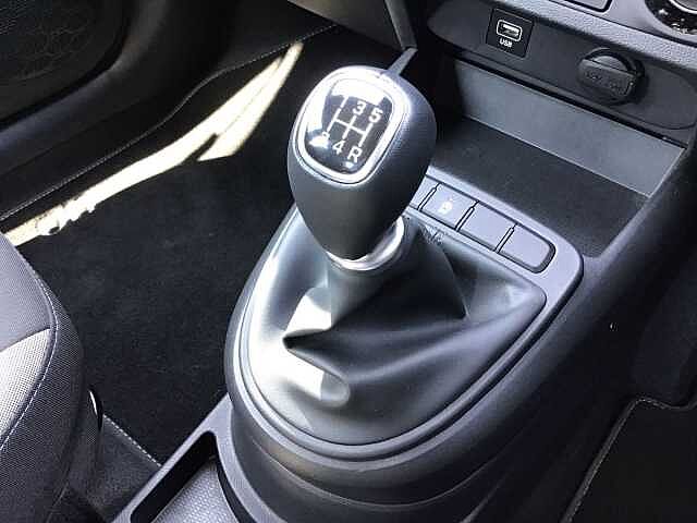 Hyundai i10 1.0 MPi SE Connect 5dr