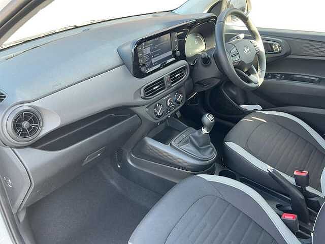 Hyundai i10 1.0 Advance 5dr