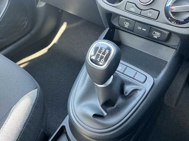 Hyundai i10 1.0 Advance 5dr