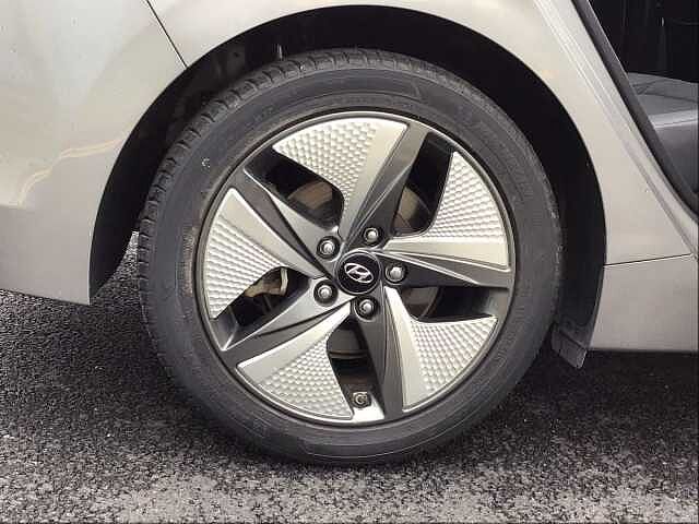 Hyundai Ioniq 1.6 GDi Hybrid Premium SE 5dr DCT