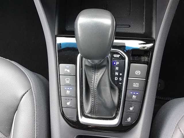 Hyundai Ioniq 1.6 GDi Hybrid Premium SE 5dr DCT