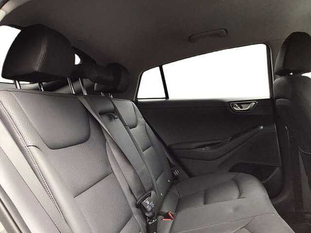Hyundai Ioniq 1.6 GDi Hybrid Premium SE 5dr DCT