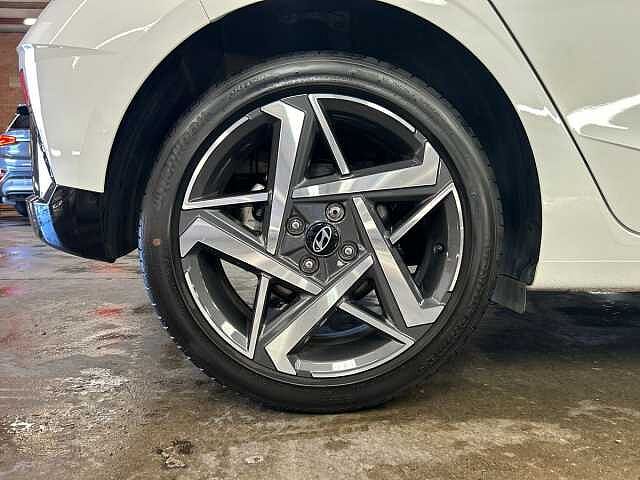 Hyundai i20 1.0T GDi Premium 5dr DCT