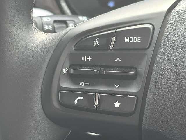 Hyundai i10 1.2 [79] Premium 5dr Auto [Nav]