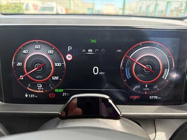 Hyundai INSTER 85kW 02 49kWh 5dr Auto White