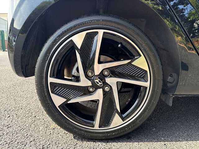 Hyundai i10 1.2 [79] Premium 5dr Auto [Nav]
