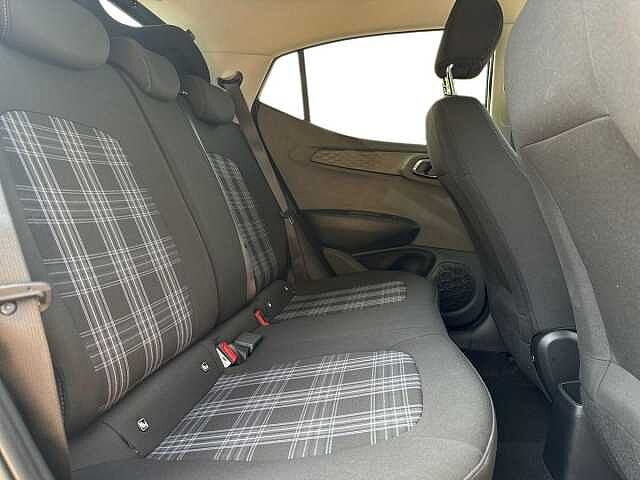 Hyundai i10 1.2 [79] Premium 5dr Auto [Nav]