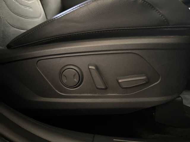 Hyundai TUCSON 1.6T Hybrid Premium 5dr Auto White