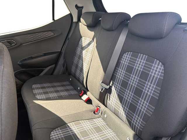 Hyundai i10 1.0 [63] Premium 5dr Auto [Nav]