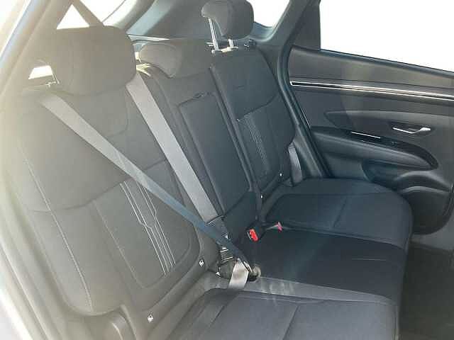 Hyundai TUCSON 1.6 TGDi Hybrid 230 SE Connect 5dr 2WD Auto Silver